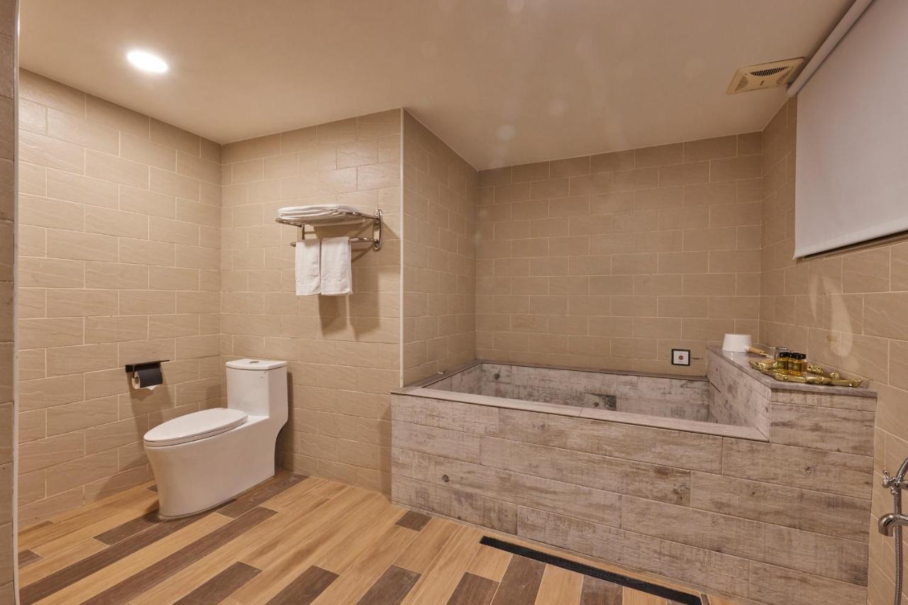 טאיפיי Kyokusui Hotspring Hotel מראה חיצוני תמונה